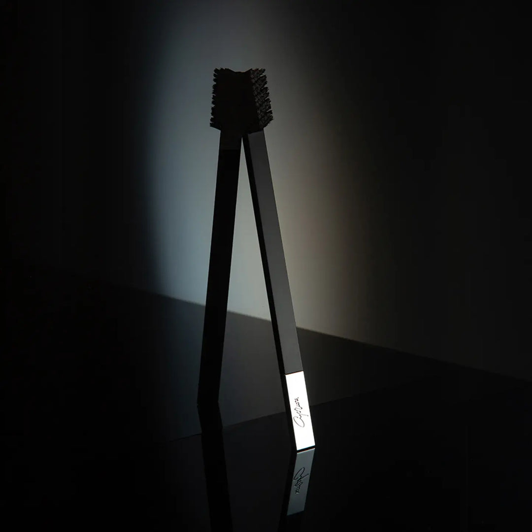 Apriori Toothbrush - Black & Silver - Soft 4