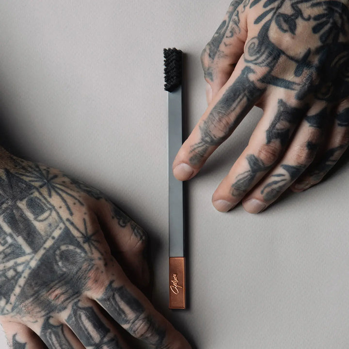 Apriori Toothbrush - Black & Copper Noir - Medium 3