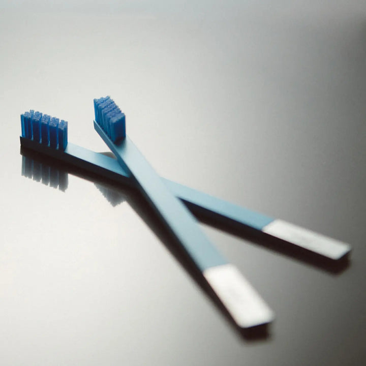 Apriori Toothbrush - Peaceful Sky & Silver - Soft 4