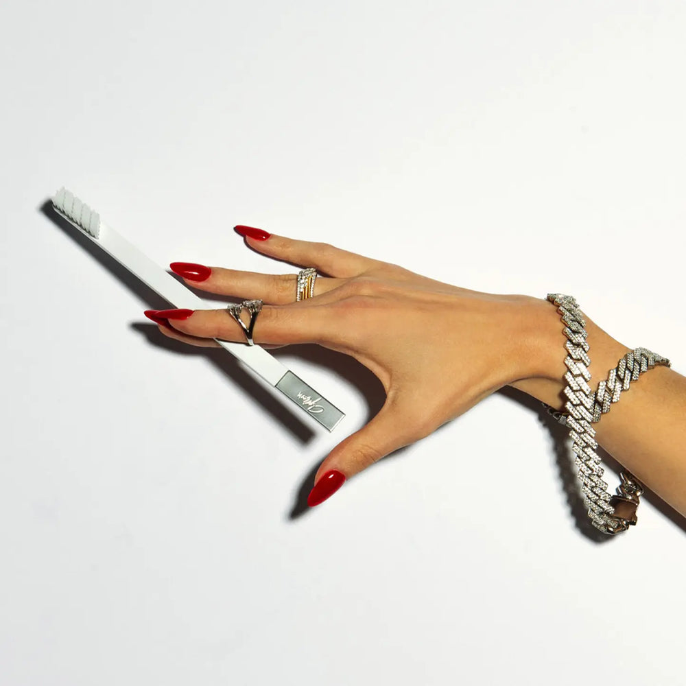 Apriori Toothbrush - White & Silver - Medium 2