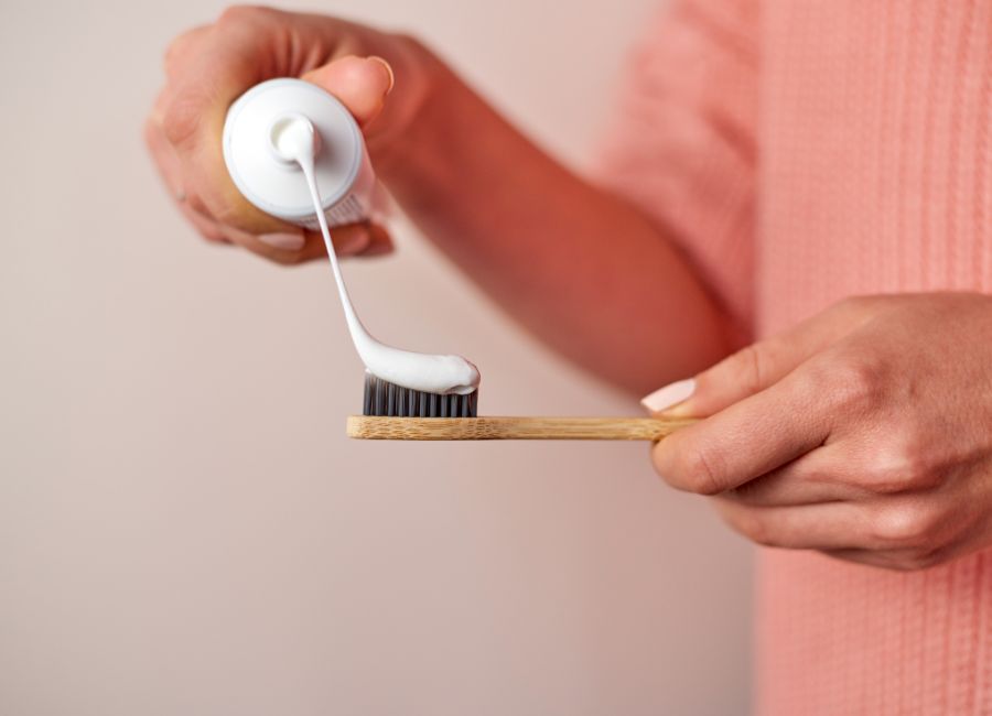 The Benefits of Brushing with Toothpaste