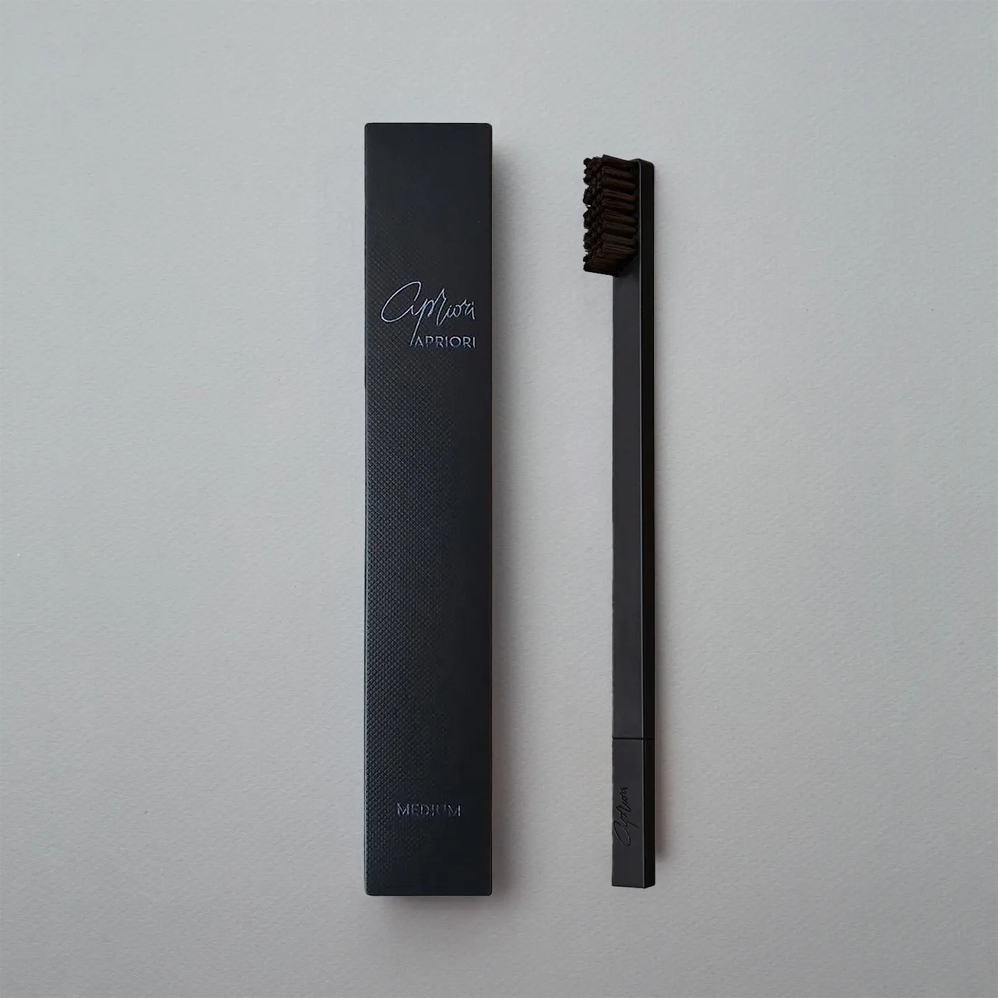 Apriori Toothbrush - Midnight Black - Medium 6