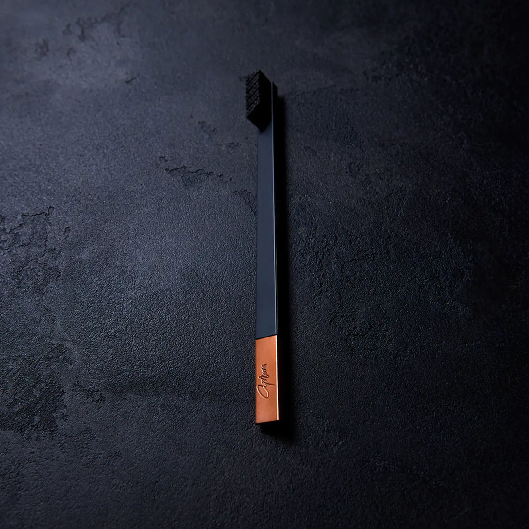 Apriori Toothbrush - Black & Copper Noir - Medium 4