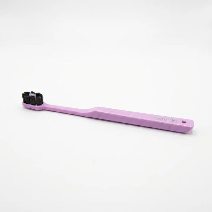 About28 Brightening Brush - Lavender