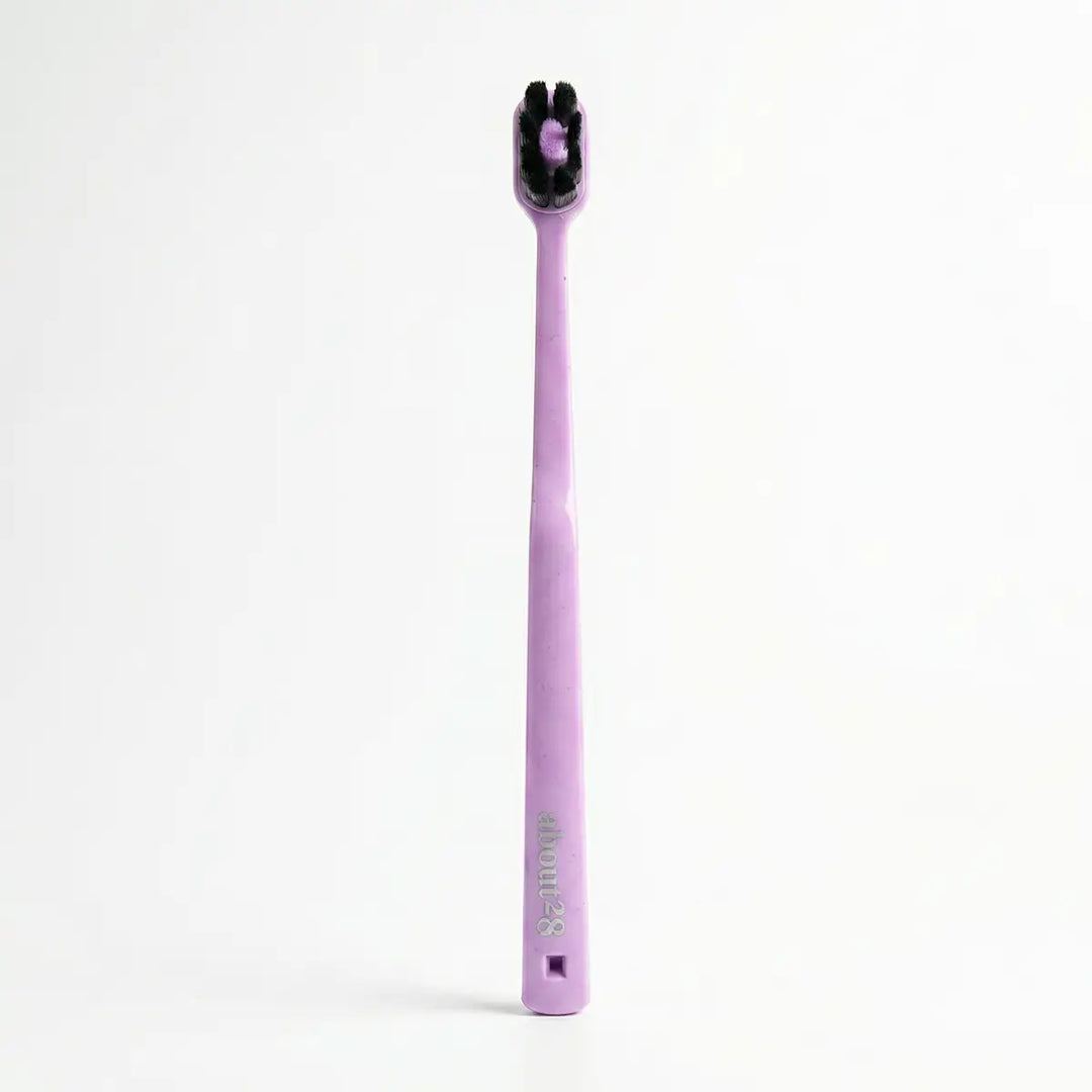 About28 Brightening Brush - Lavender