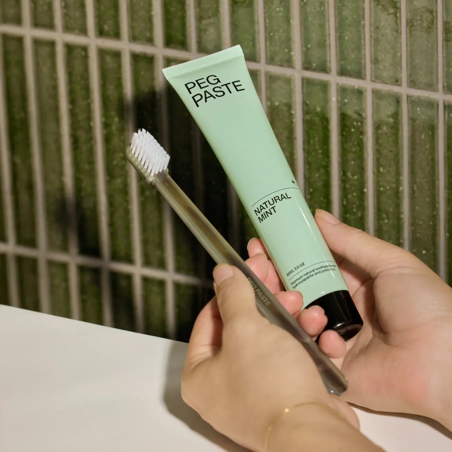 Peg Paste Toothpaste Tube -  Natural Mint 2