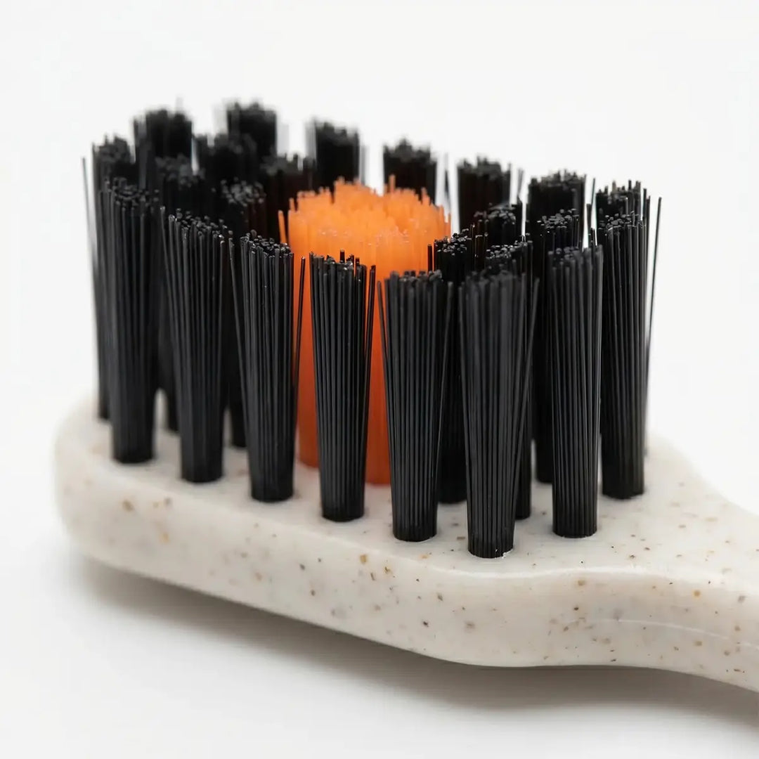 About28 Brightening Brush - Stone