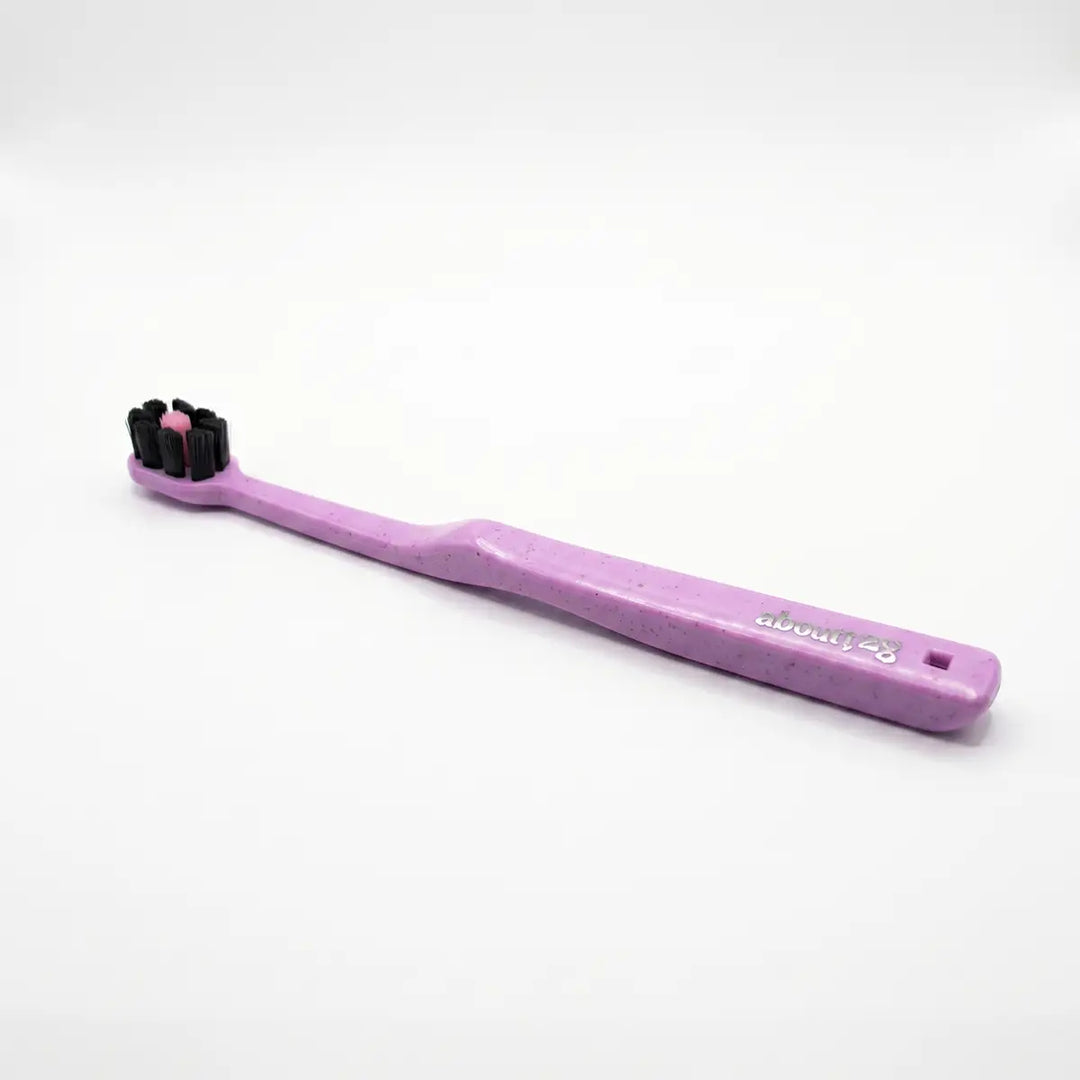 About28 Brightening Brush - Blush